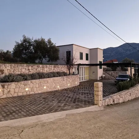 Ivka New House Pool And Beautiful View Villa *